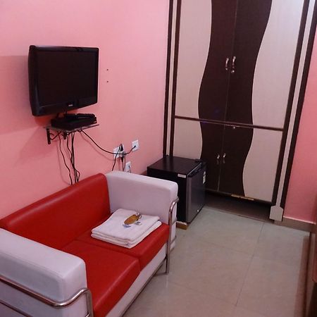 גאיה Hotel Viraat Inn מראה חיצוני תמונה