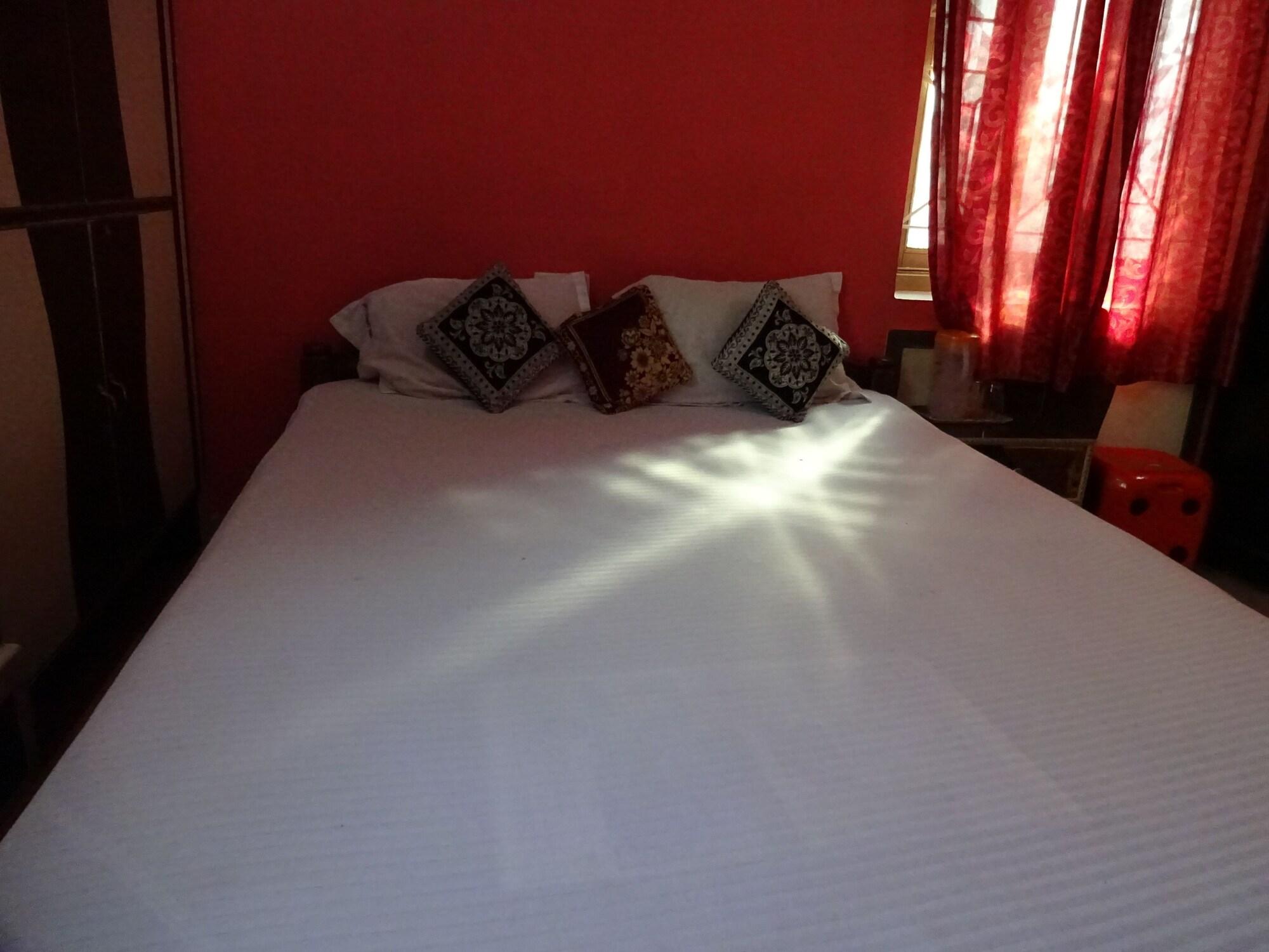 גאיה Hotel Viraat Inn מראה חיצוני תמונה