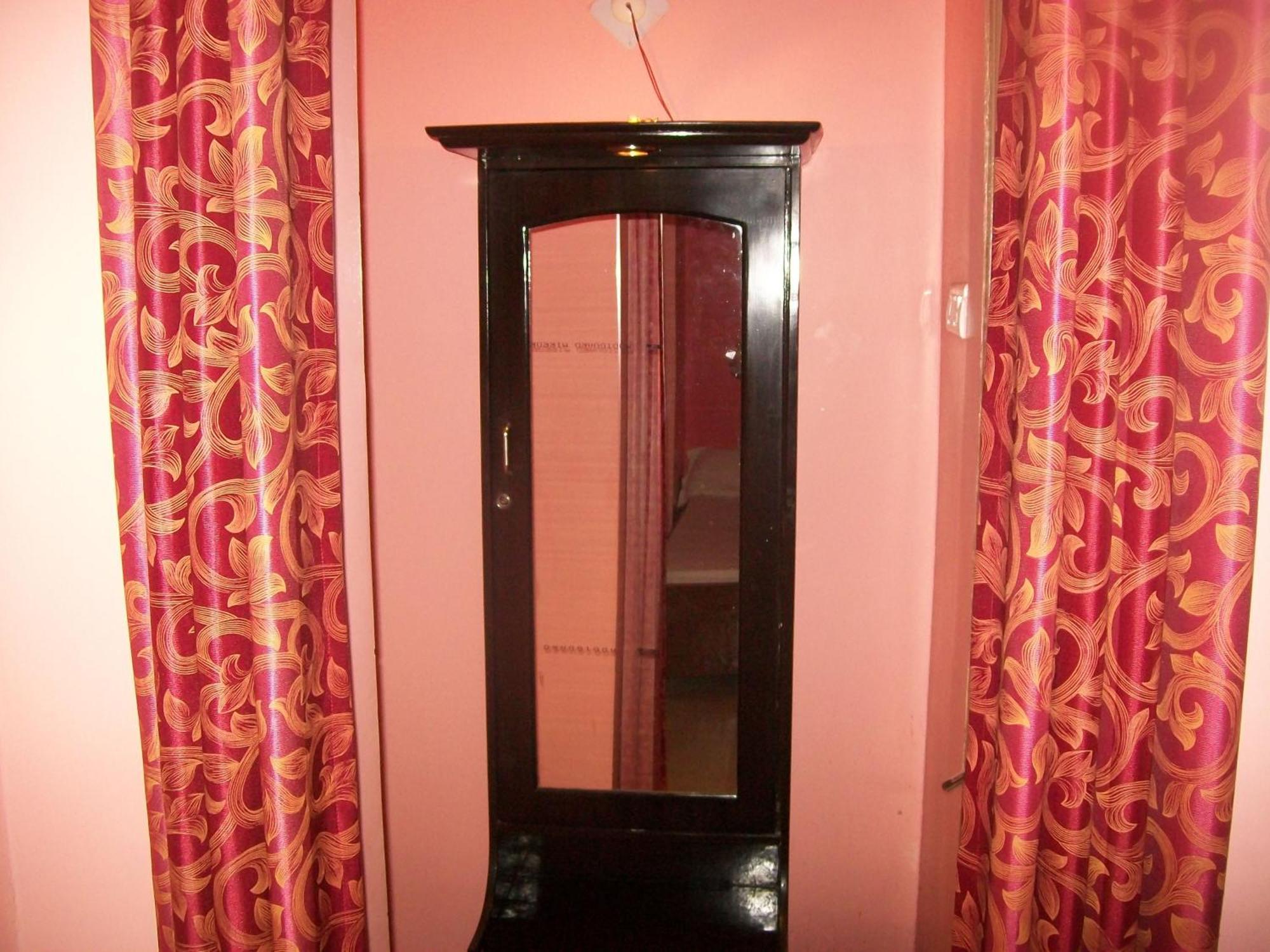 גאיה Hotel Viraat Inn מראה חיצוני תמונה