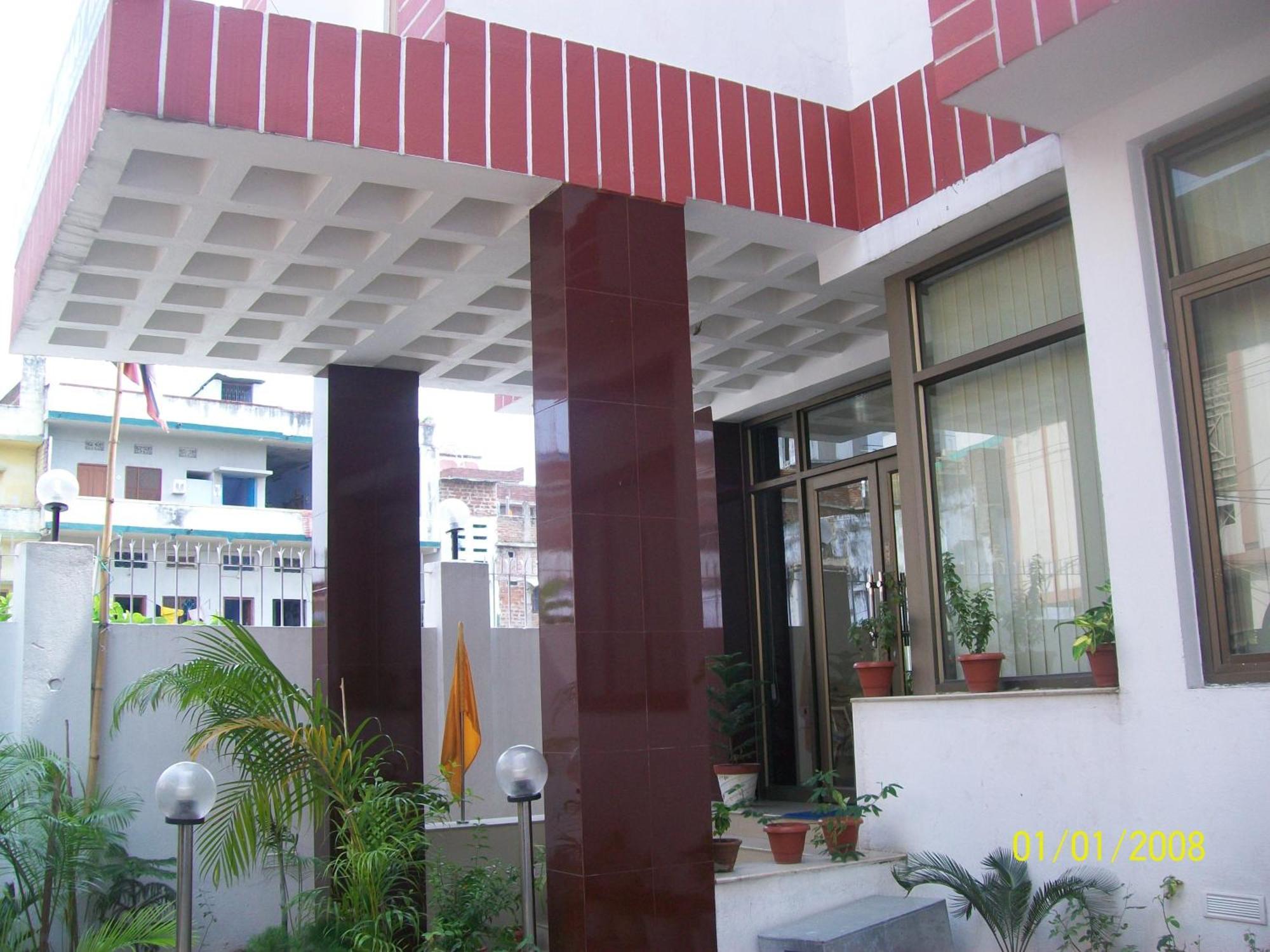 גאיה Hotel Viraat Inn מראה חיצוני תמונה