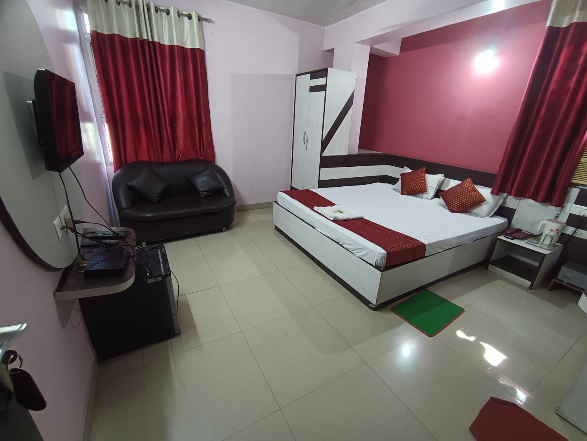 גאיה Hotel Viraat Inn מראה חיצוני תמונה