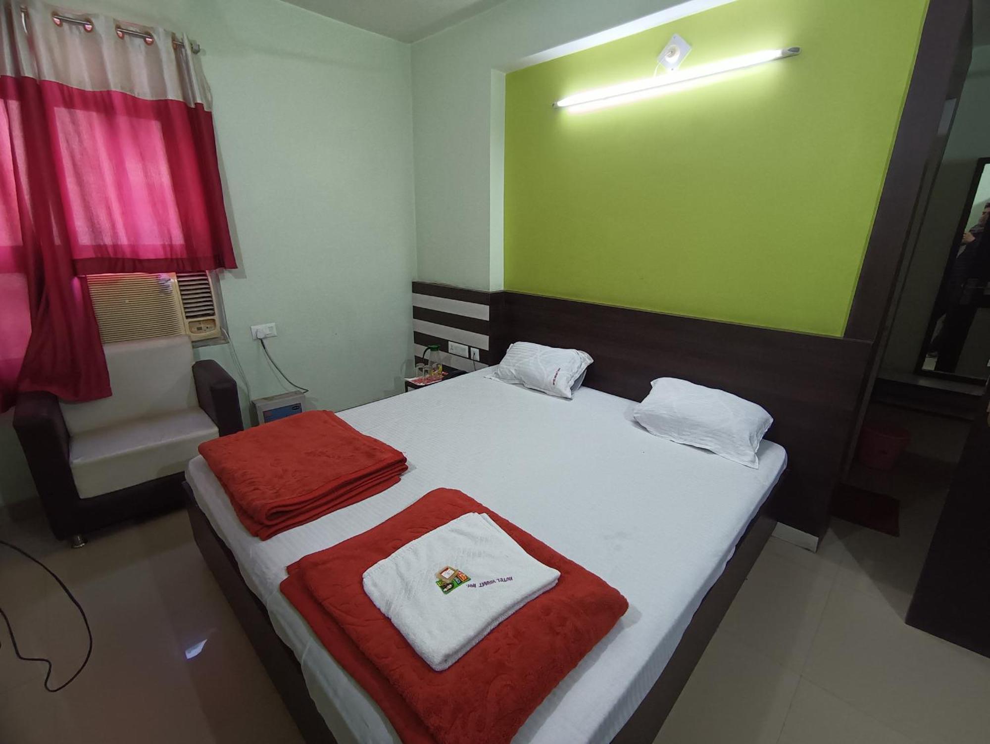 גאיה Hotel Viraat Inn מראה חיצוני תמונה