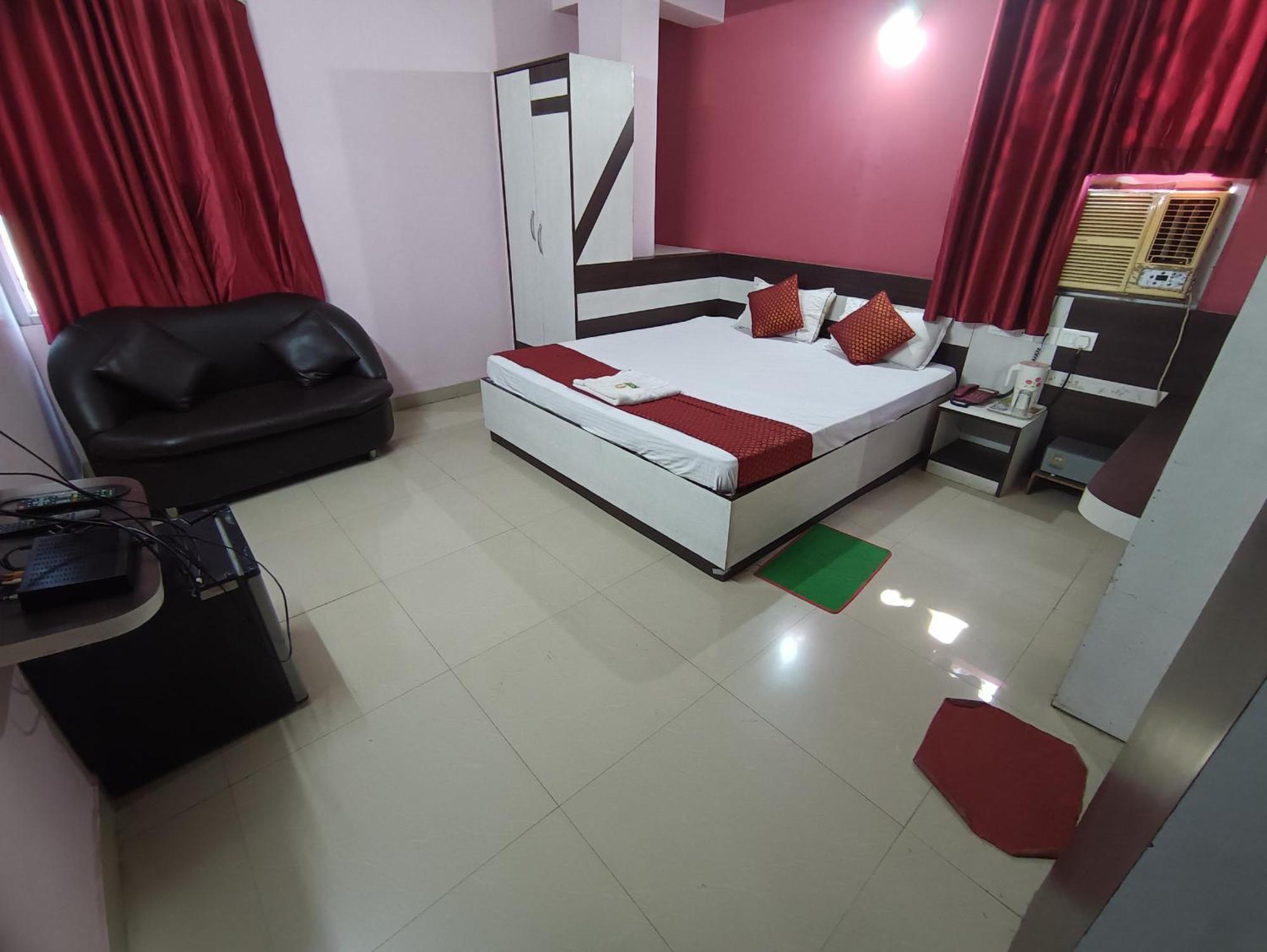 גאיה Hotel Viraat Inn מראה חיצוני תמונה