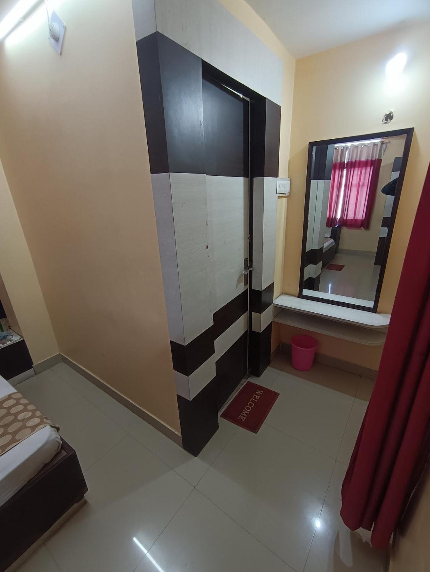 גאיה Hotel Viraat Inn מראה חיצוני תמונה