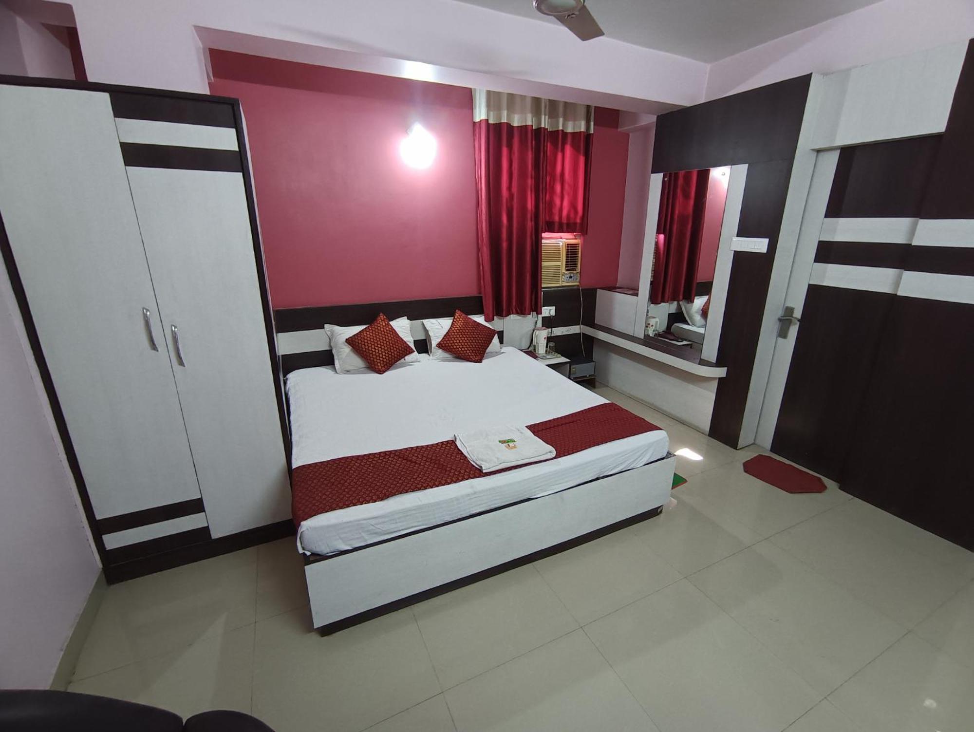 גאיה Hotel Viraat Inn מראה חיצוני תמונה