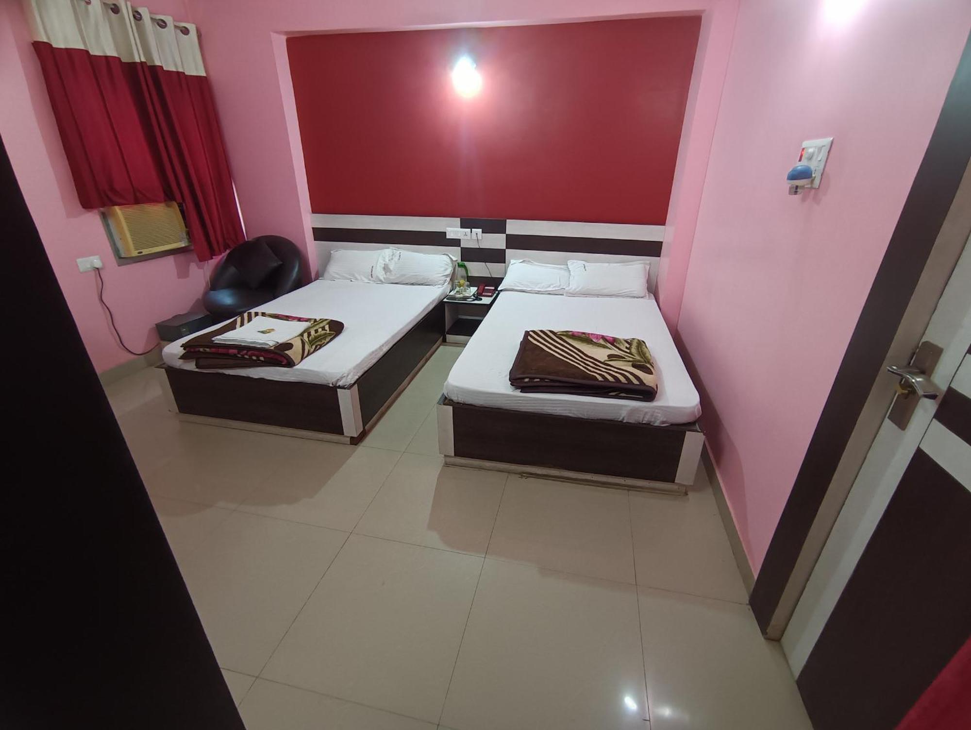 גאיה Hotel Viraat Inn מראה חיצוני תמונה