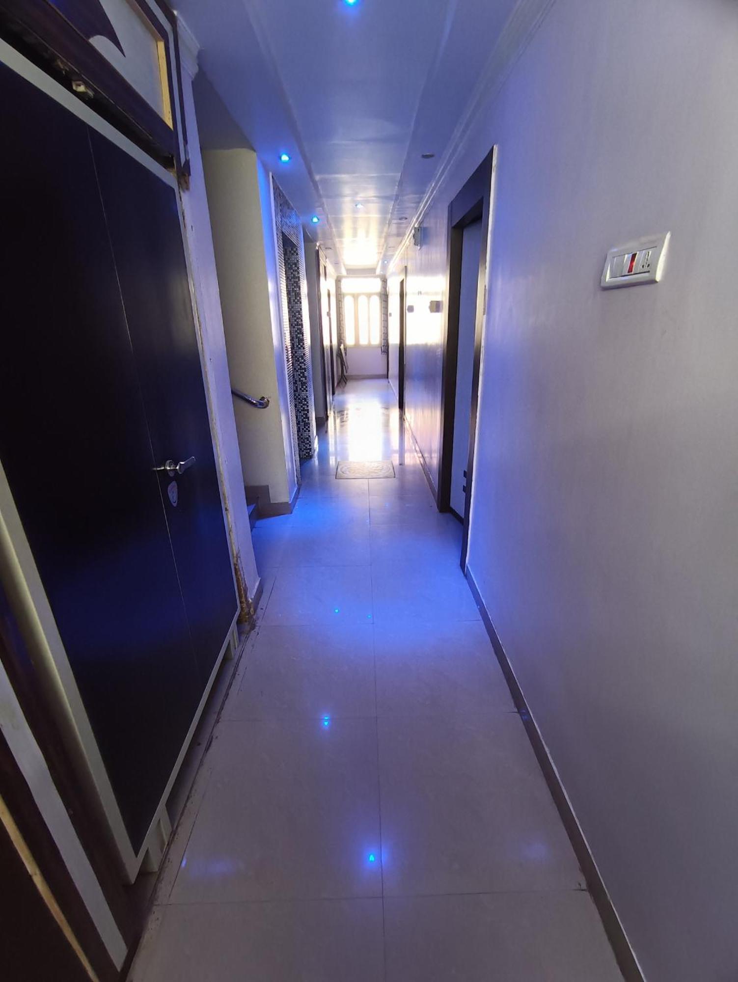 גאיה Hotel Viraat Inn מראה חיצוני תמונה