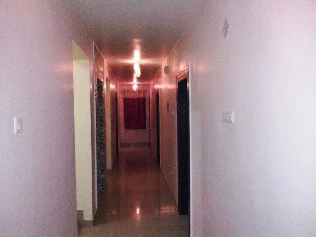 גאיה Hotel Viraat Inn מראה חיצוני תמונה